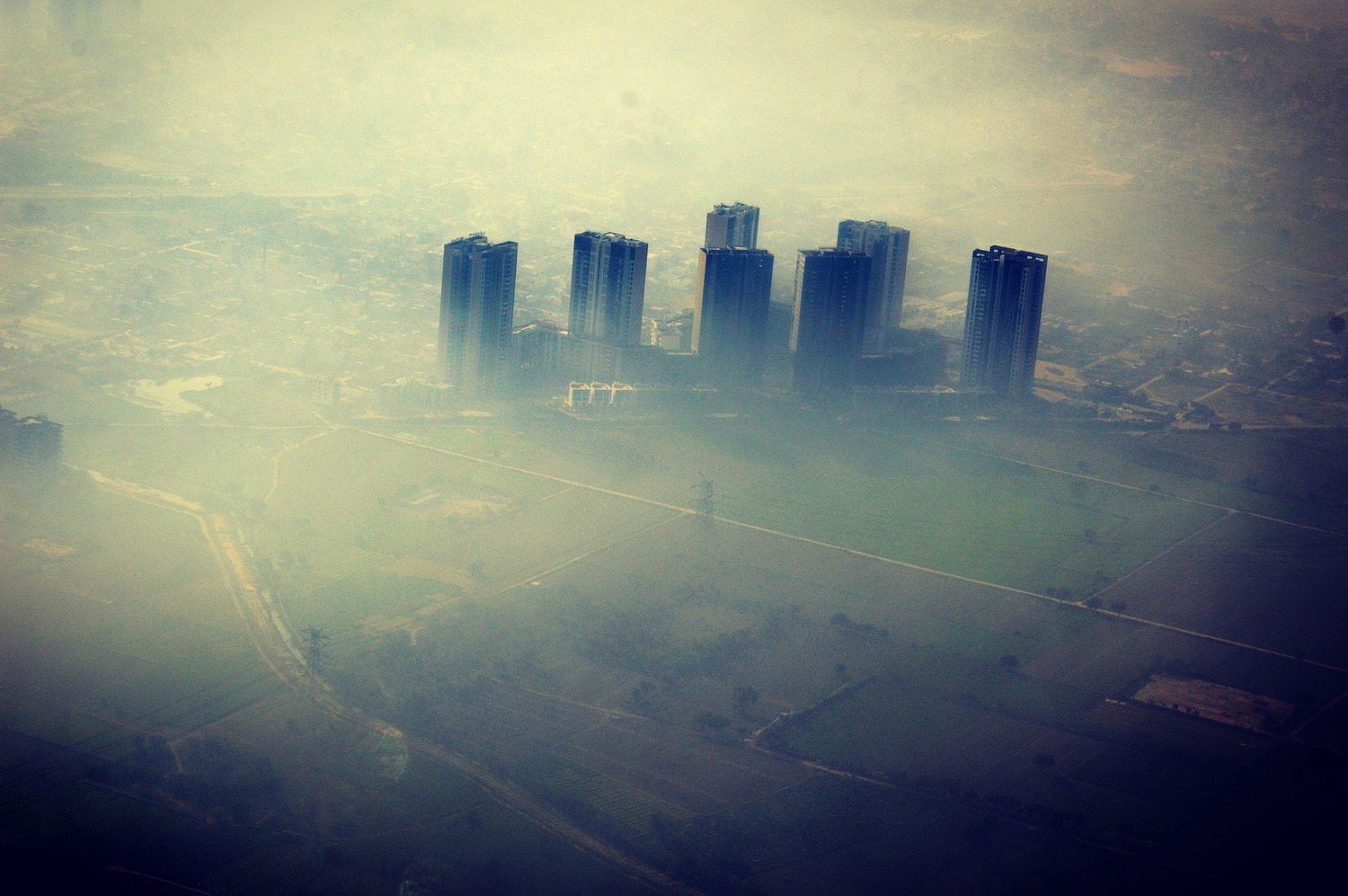 <span style="font-weight: bold;">Delhi's Air in Crisis&nbsp;</span>